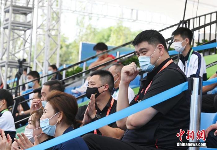 为什么大前锋在比赛中需要特别的体能训练?_0